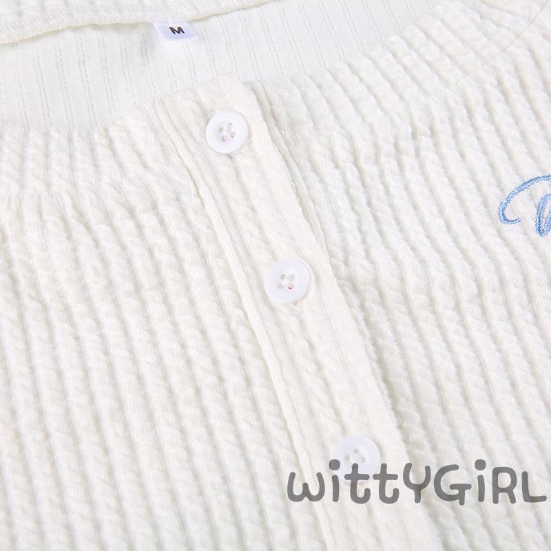 Có nên mặc áo croptop dệt kim tay dài trong các buổi hẹn hò hay không?
