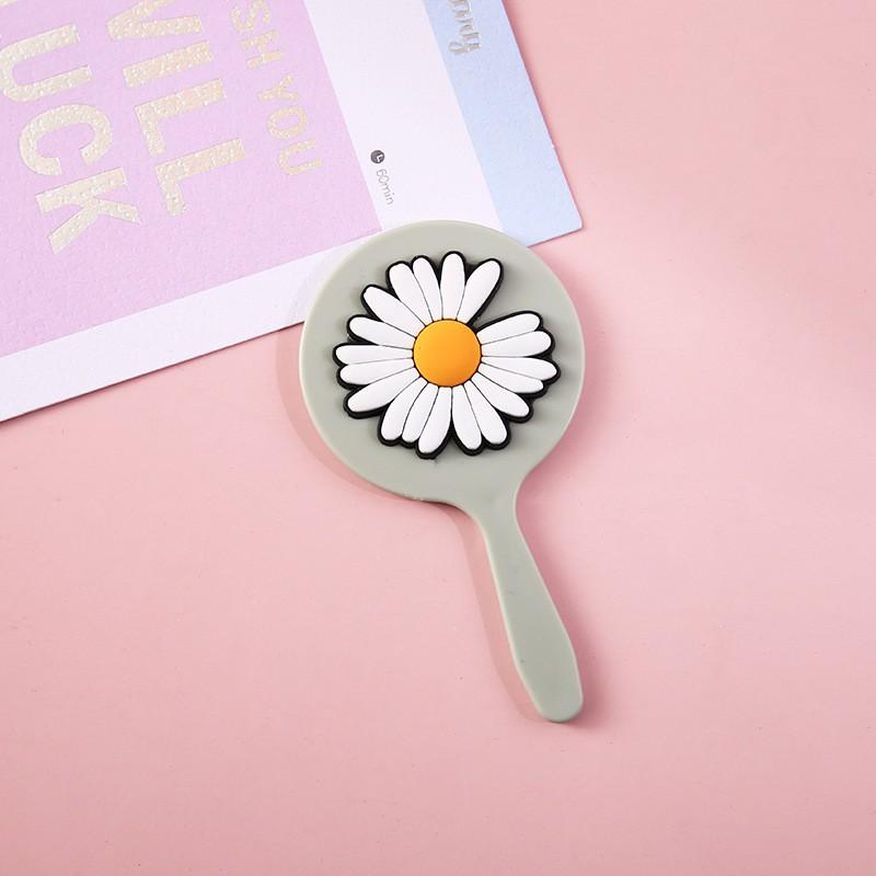 Cách sử dụng gương cầm tay công chúa như thế nào?