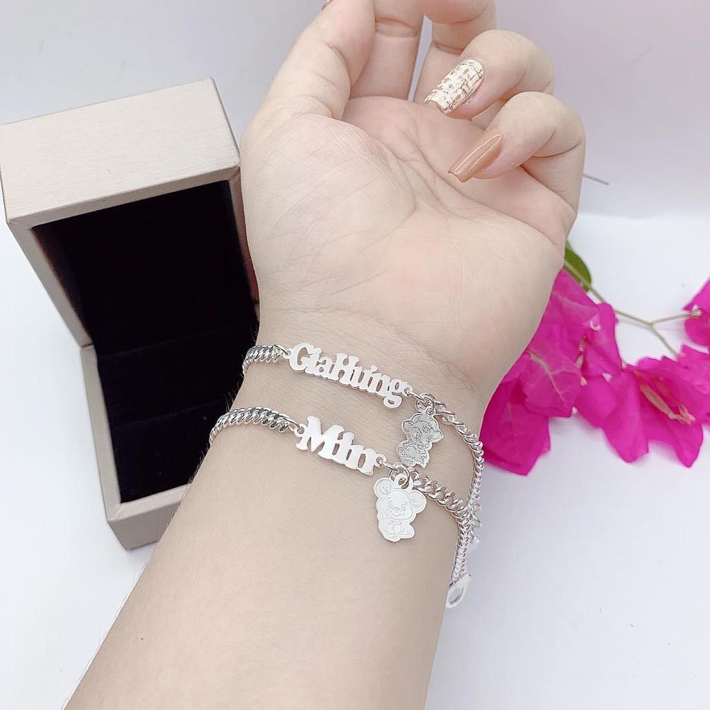 Lắc chân cho bé có giúp bé phát triển sức khỏe, chiều cao không?