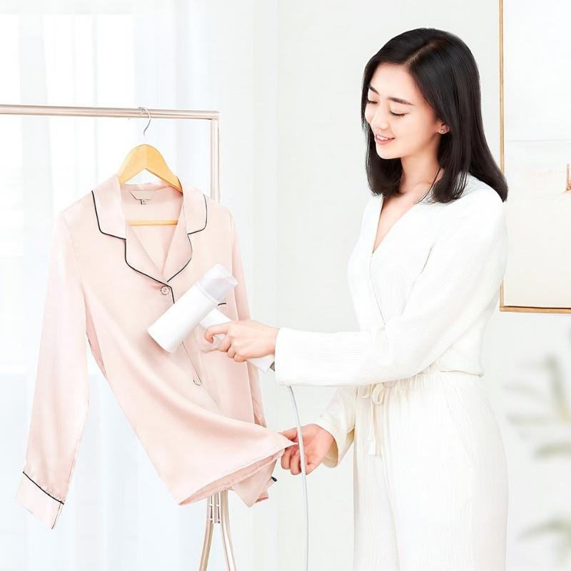 Mua bàn ủi hơi nước ở đâu và giá cả thế nào?