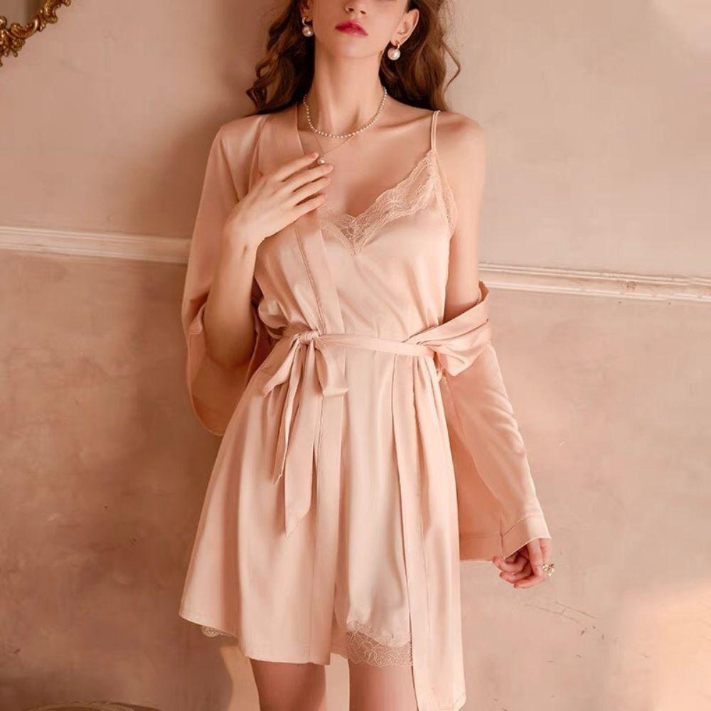 Giá thành của váy ngủ 2 dây lụa satin thường là bao nhiêu?