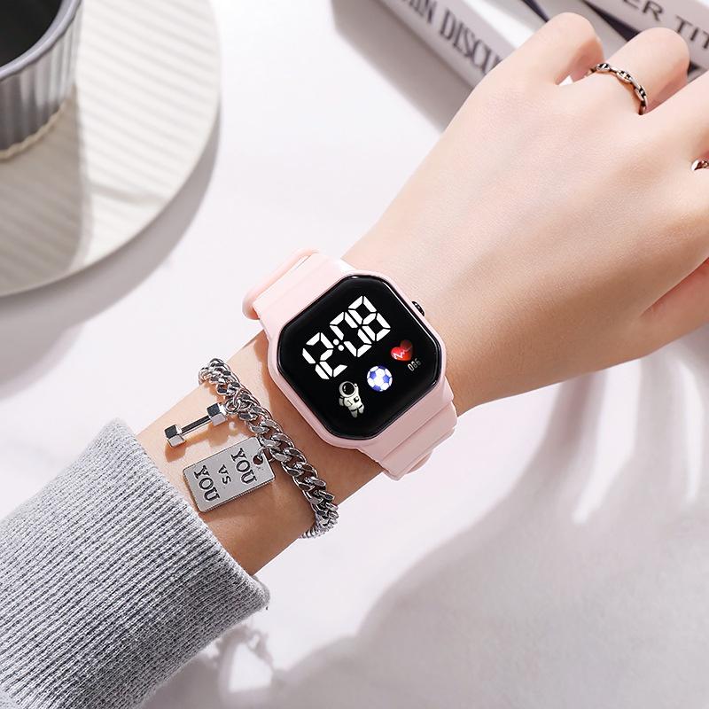Những thương hiệu đồng hồ thời trang nam nữ nổi tiếng hiện nay là gì?