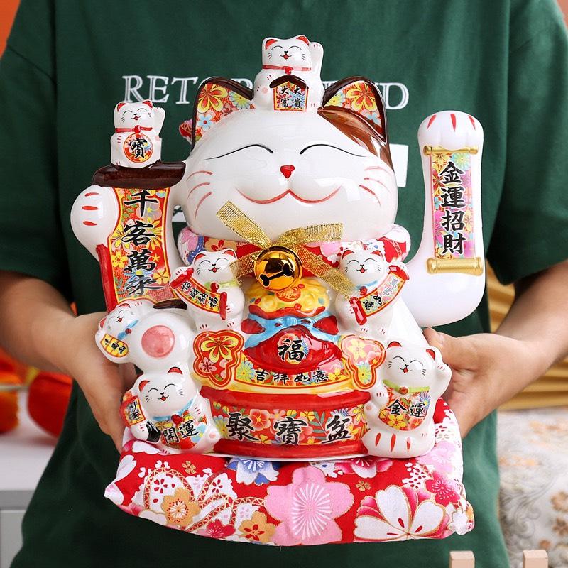 Có lời đồn cho rằng, nếu mèo thần tài vẫy tay bị gãy đuôi thì sẽ có tác động xấu tới may mắn. Đúng hay sai?