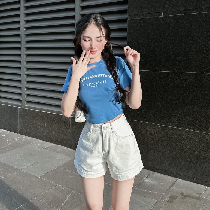 Có nên mua quần shorts jean nữ có chân hay không?
